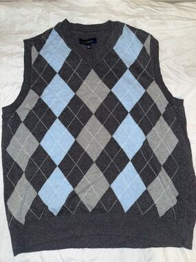Club Room Charcoal Argyle V-Neck Sweater Vest with Light Blue & Gray Diamonds